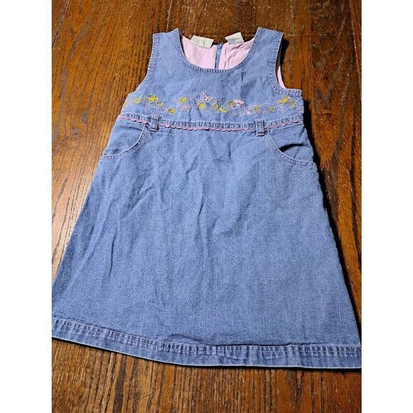 Size 7 Faded Glory Girls Club Sleeveless Light Wash Denim Summer Dress Sundress - Picture 1 of 3
